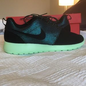 Nike Women's Roshe One WWC NWT USWNT size 9